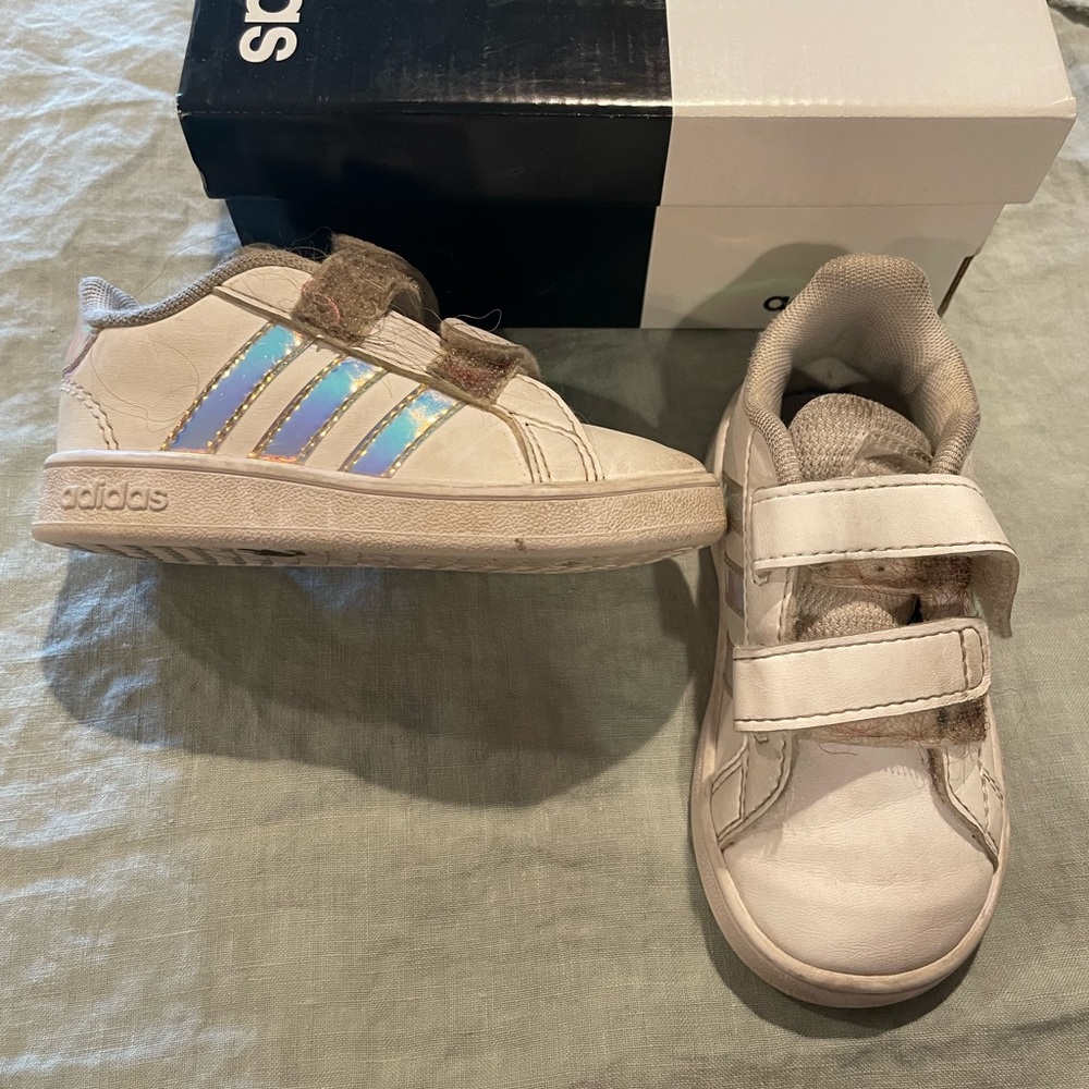Size 6 Adidas